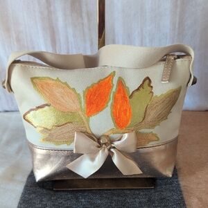 Vince Camuto makeup bag